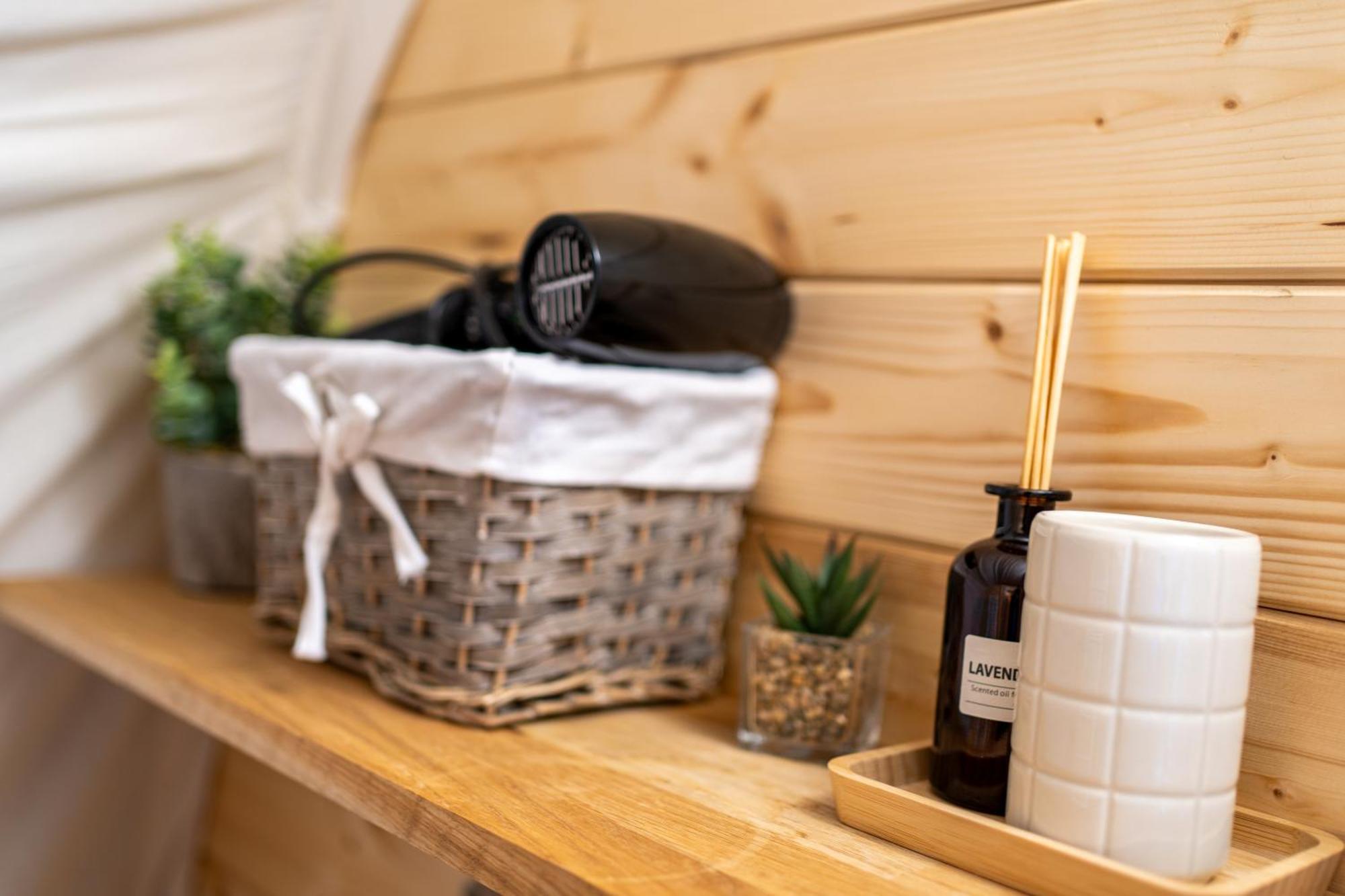 Glamp In Style Pods Resort Μπραν Εξωτερικό φωτογραφία