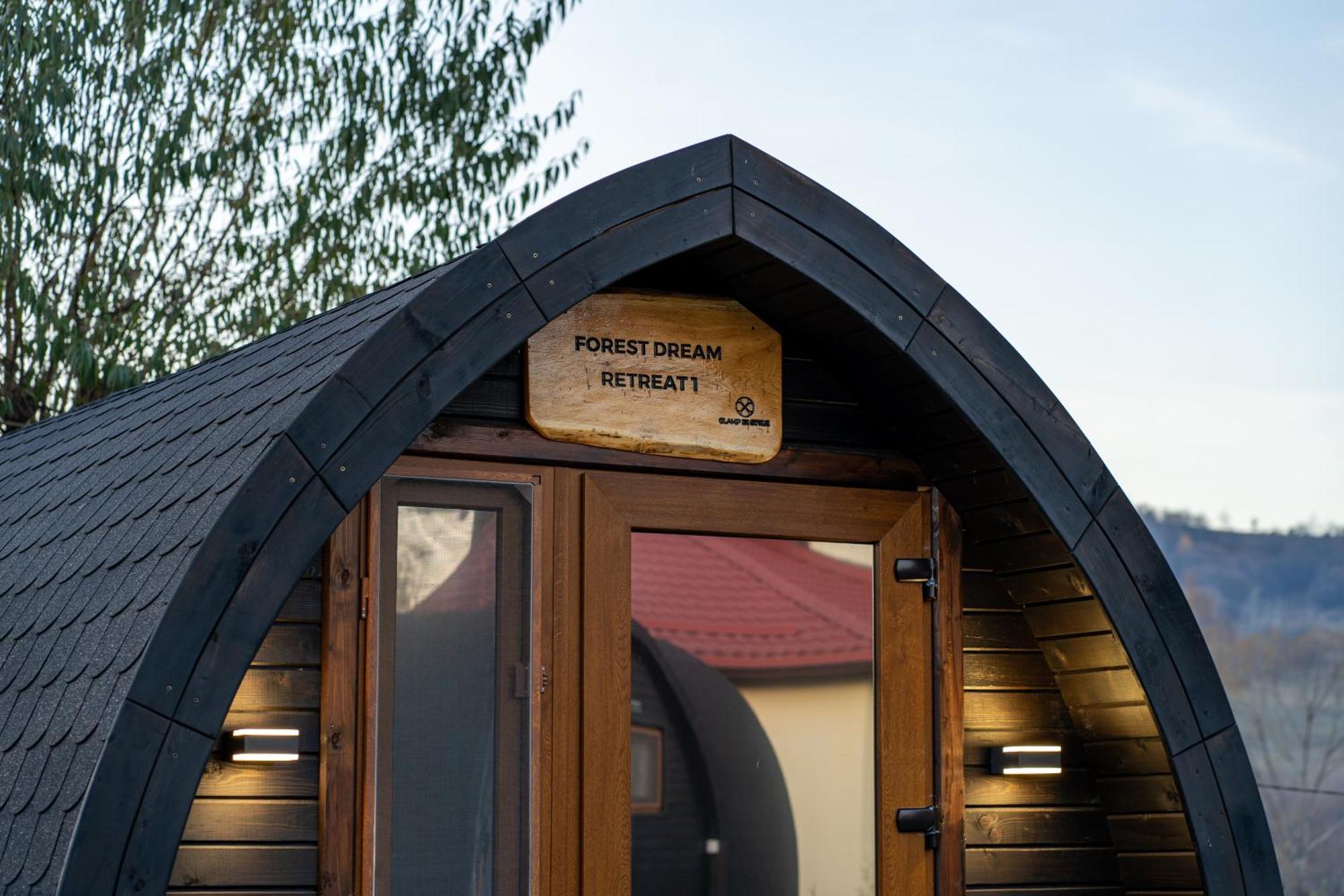 Glamp In Style Pods Resort Μπραν Εξωτερικό φωτογραφία